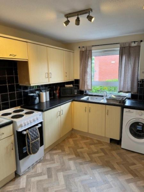 Quiet, Sleeps 12, Family, Lots of parking, KIA 2